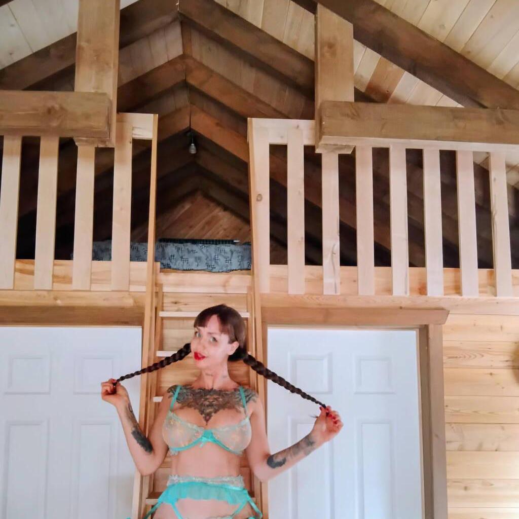 
                        Sam
                     is Female Escorts. | Quebec City | Quebec | Canada | canadapleasure.com 