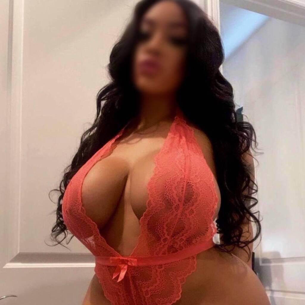 
                        Hazel
                     is Female Escorts. | Thunder Bay | Ontario | Canada | canadapleasure.com 