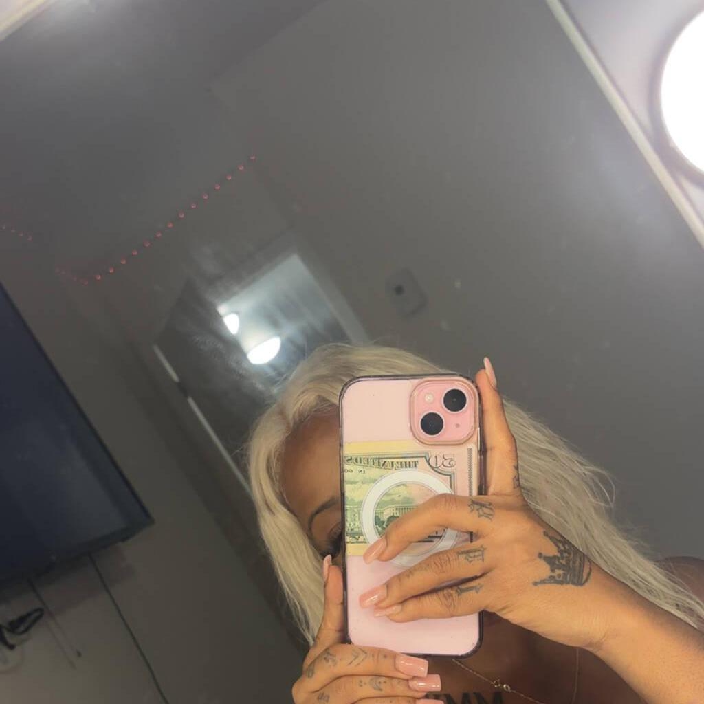 
                        Lya
                     is Female Escorts. | Sherbrooke | Quebec | Canada | canadapleasure.com 