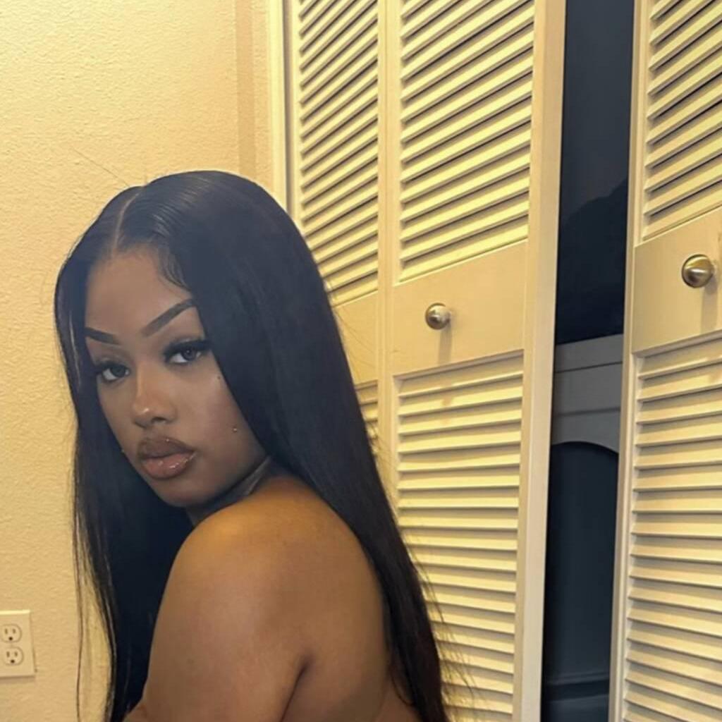 
                        Misha
                     is Female Escorts. | Montreal | Quebec | Canada | canadapleasure.com 