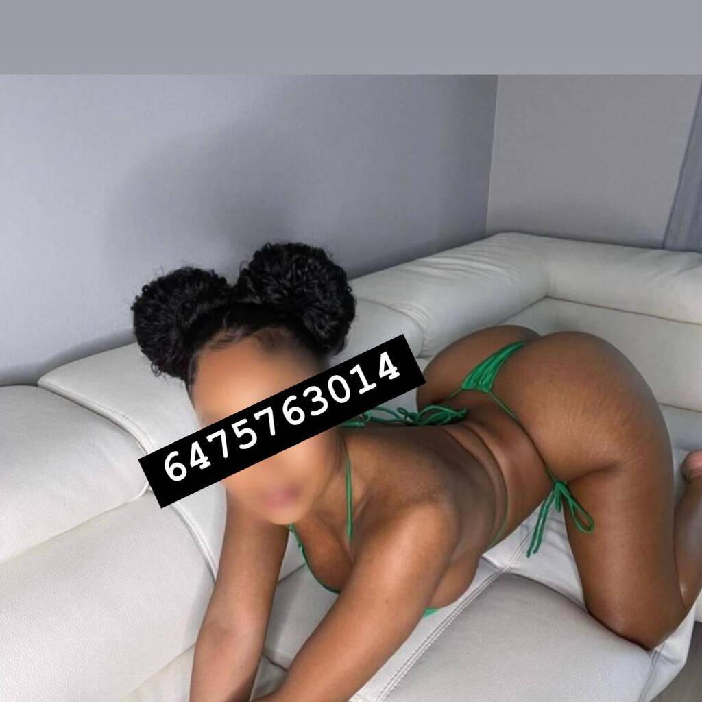 
                        Kellyy
                     is Female Escorts. | Barrie | Ontario | Canada | canadapleasure.com 