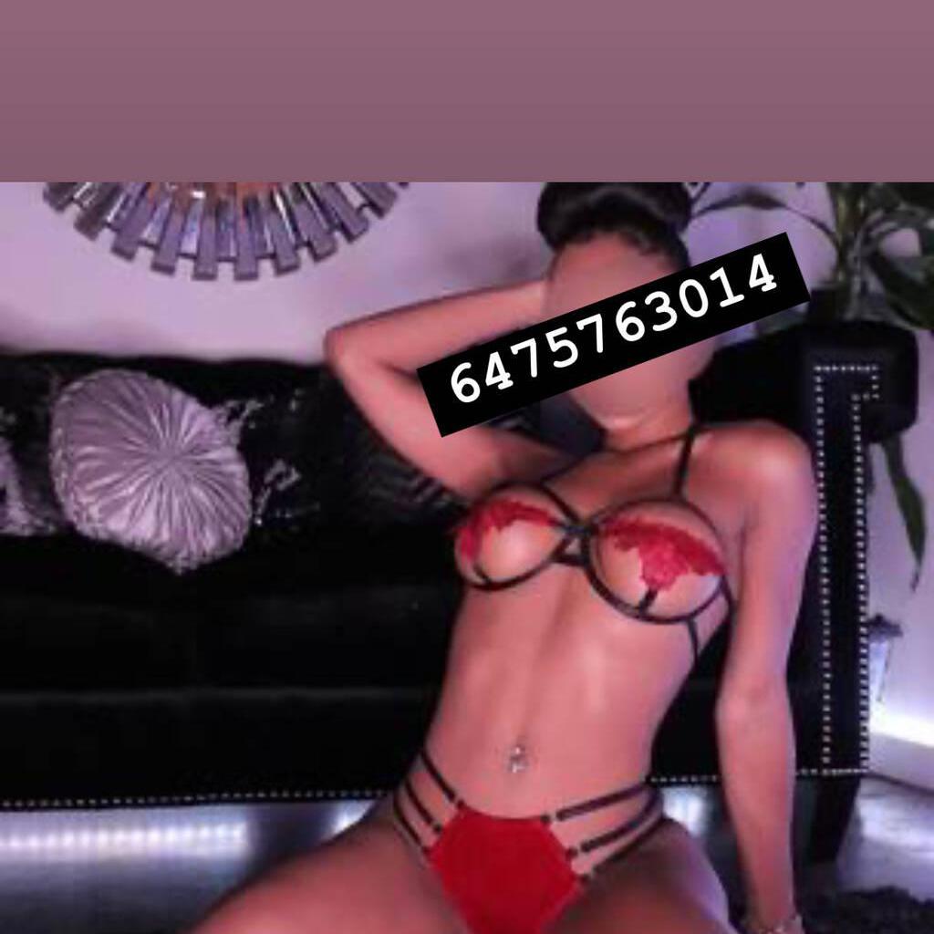 
                        Kellyy
                     is Female Escorts. | Barrie | Ontario | Canada | canadapleasure.com 