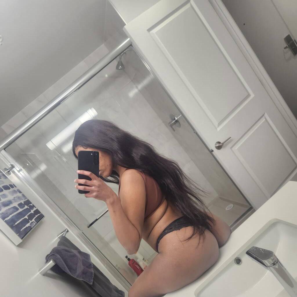 
                        Kiana
                     is Female Escorts. | Edmonton | Alberta | Canada | canadapleasure.com 