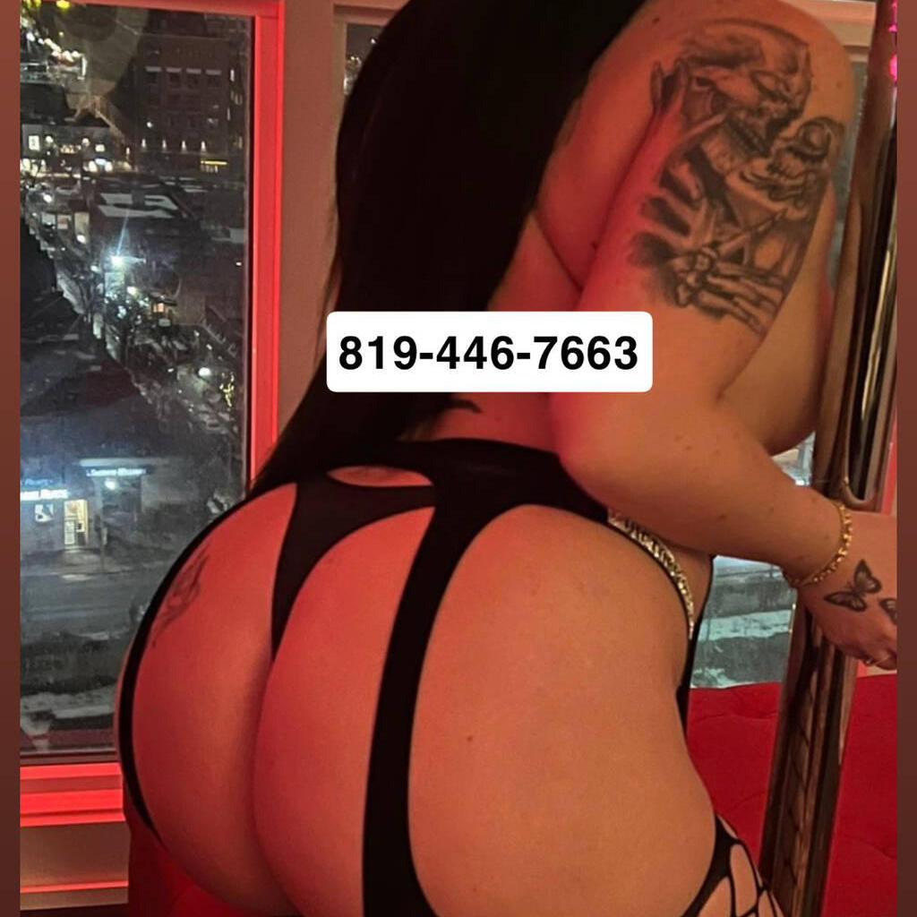 
                        Diamond
                     is Female Escorts. | Guelph | Ontario | Canada | canadapleasure.com 