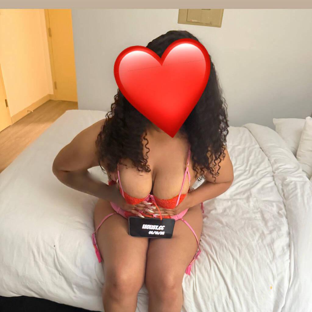 
                        Kitty
                     is Female Escorts. | belleville | Ontario | Canada | canadapleasure.com 