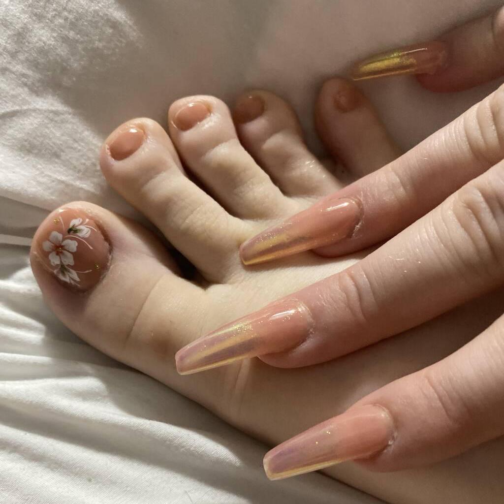 
                        Chloee Rose
                     is Female Escorts. | Barrie | Ontario | Canada | canadapleasure.com 