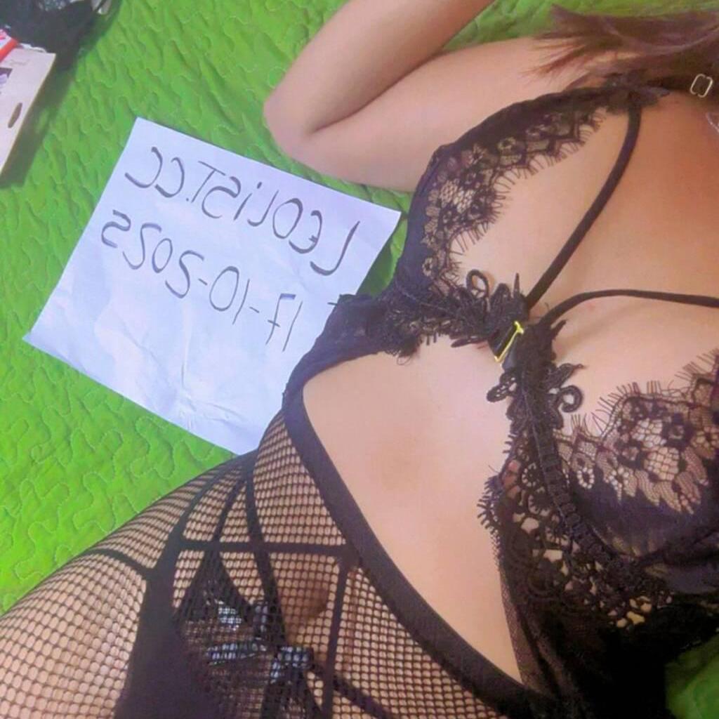 
                        Verónica
                     is Female Escorts. | Niagara | Ontario | Canada | canadapleasure.com 