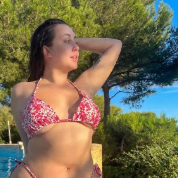 
                        Ashley
                     is Female Escorts. | Prince George | British Columbia | Canada | canadapleasure.com 