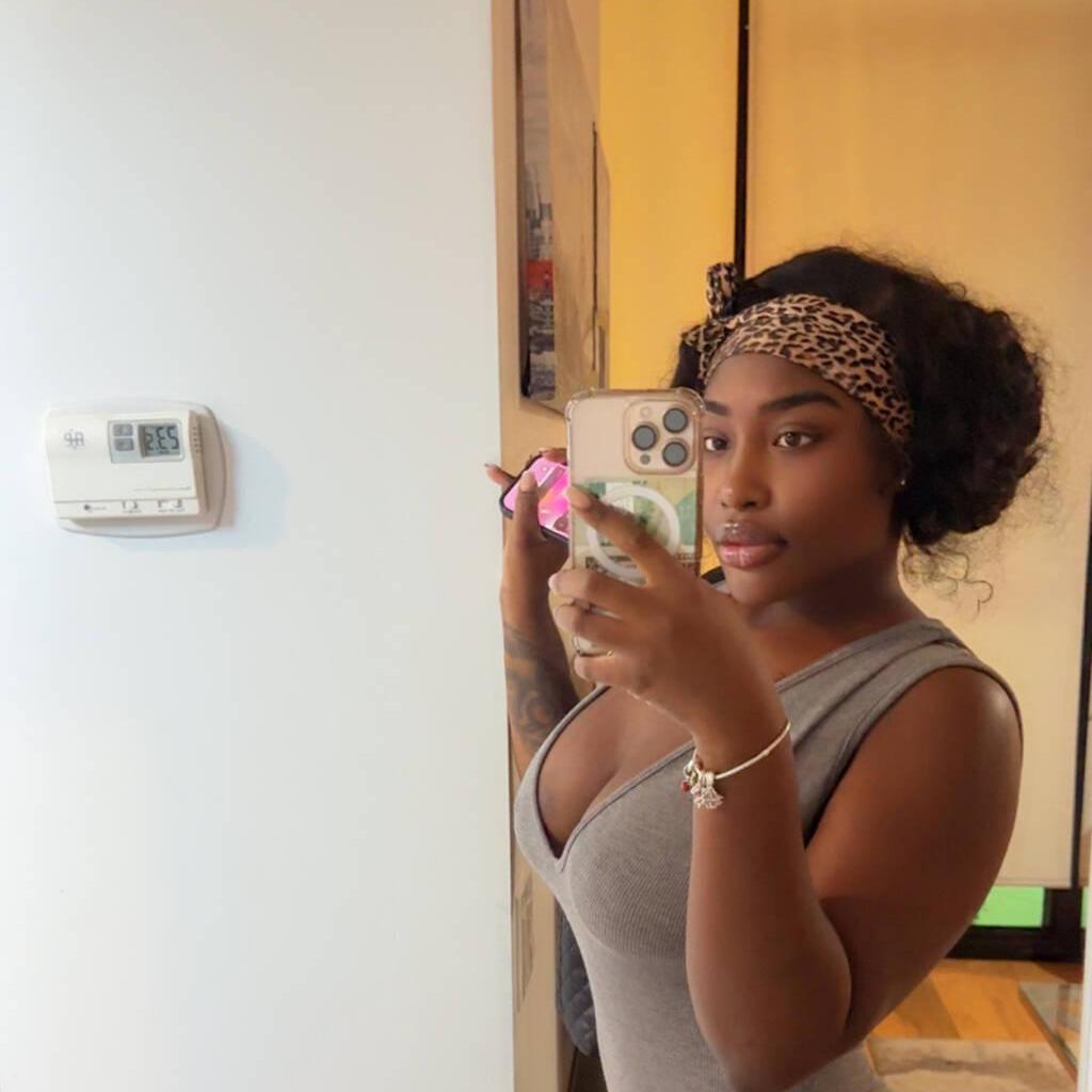 
                        Aaliyah
                     is Female Escorts. | Winnipeg | Manitoba | Canada | canadapleasure.com 