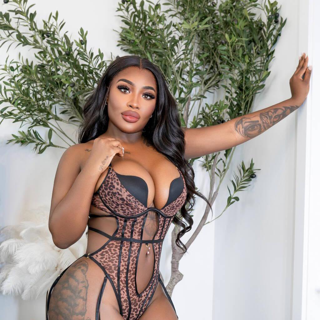 
                        Aaliyah
                     is Female Escorts. | Winnipeg | Manitoba | Canada | canadapleasure.com 