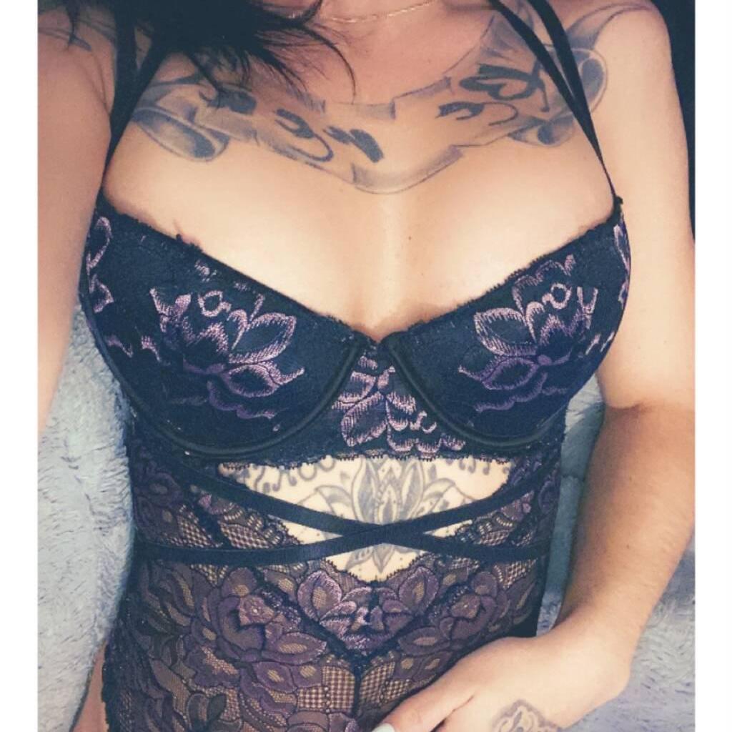 
                        Chloé
                     is Female Escorts. | Kingston | Ontario | Canada | canadapleasure.com 