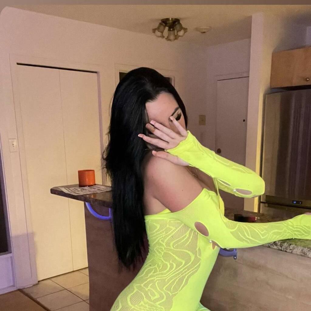 
                        Alexa
                     is Female Escorts. | Montreal | Quebec | Canada | canadapleasure.com 