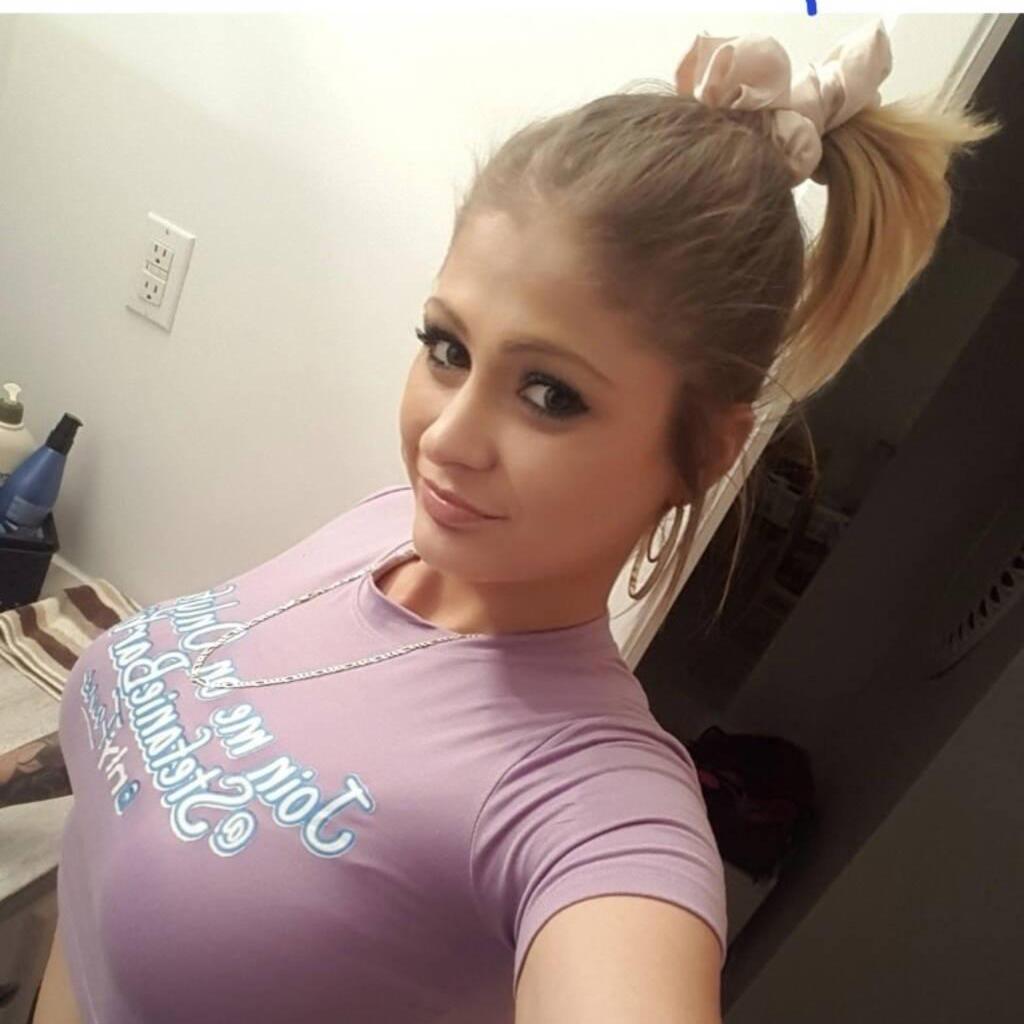 
                        Nina
                     is Female Escorts. | Quebec City | Quebec | Canada | canadapleasure.com 