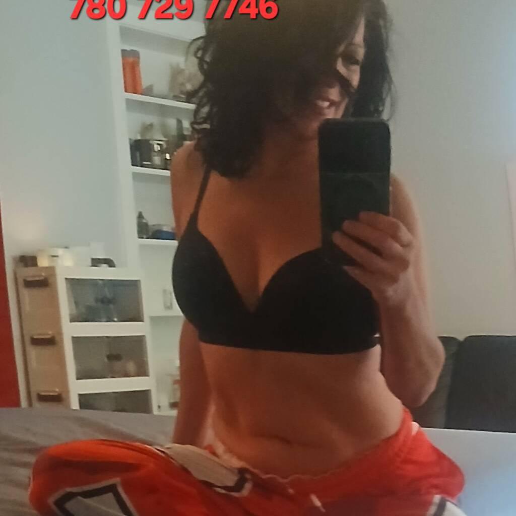 
                        ShanniaSpinner
                     is Female Escorts. | Edmonton | Alberta | Canada | canadapleasure.com 