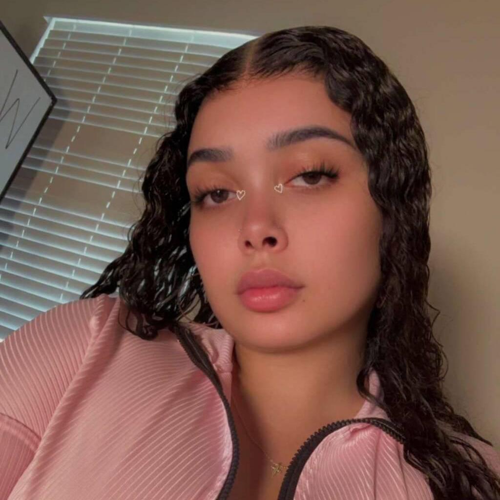 
                        Mary
                     is Female Escorts. | Medicine Hat | Alberta | Canada | canadapleasure.com 