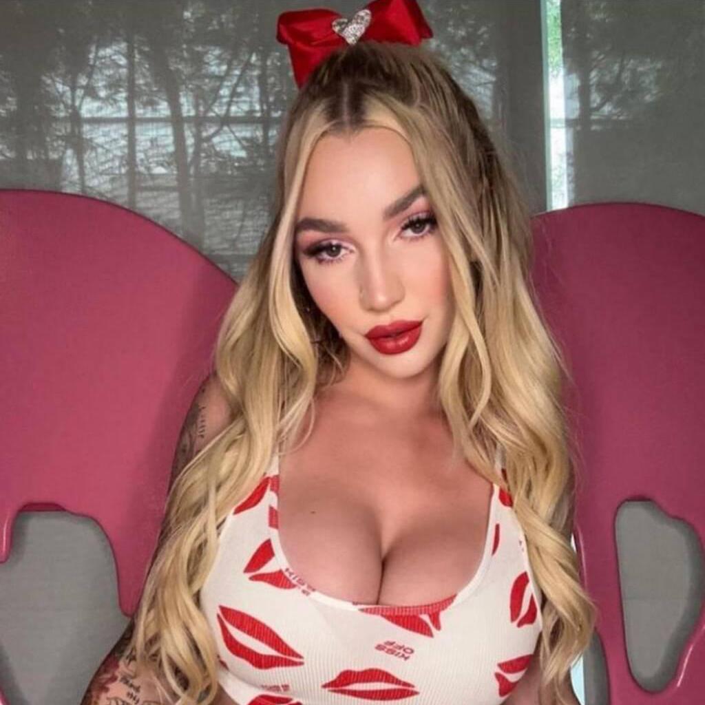 
                        Bella
                     is Female Escorts. | Sarnia | Ontario | Canada | canadapleasure.com 