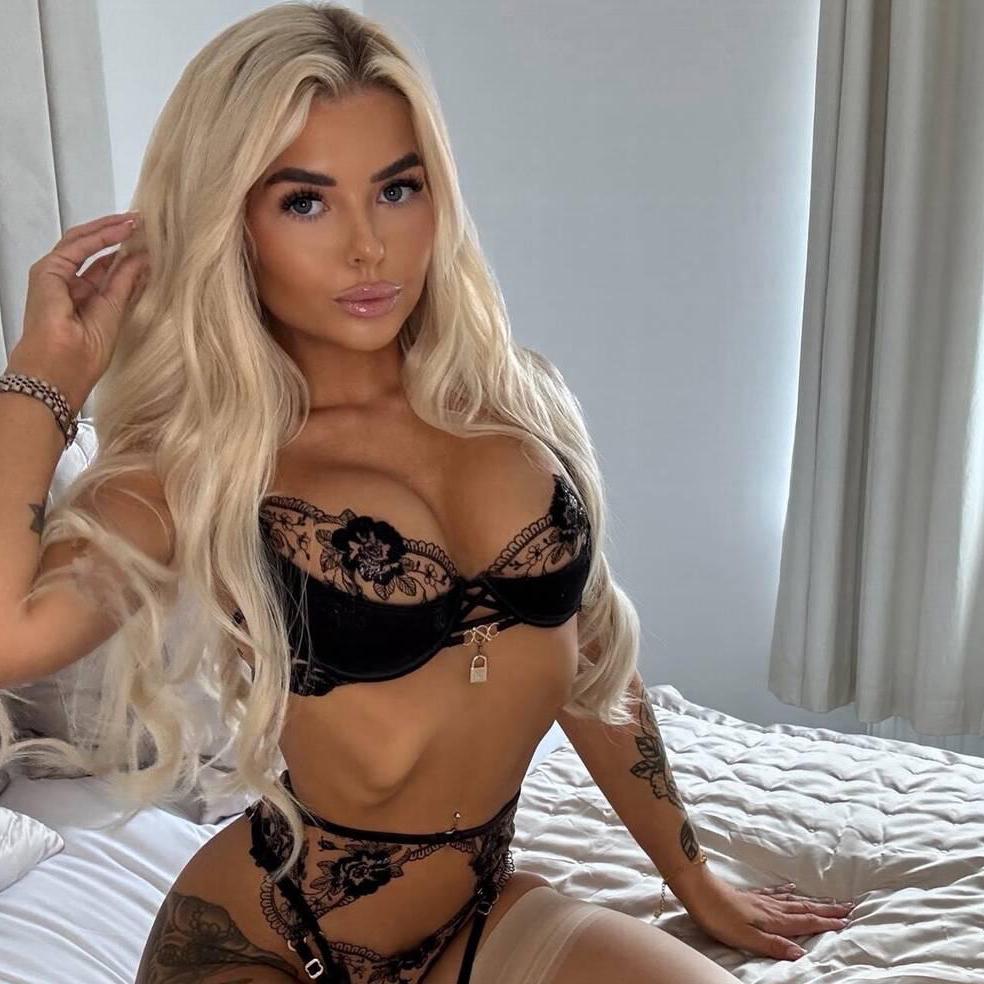 
                        Amélia
                     is Female Escorts. | Sherbrooke | Quebec | Canada | canadapleasure.com 