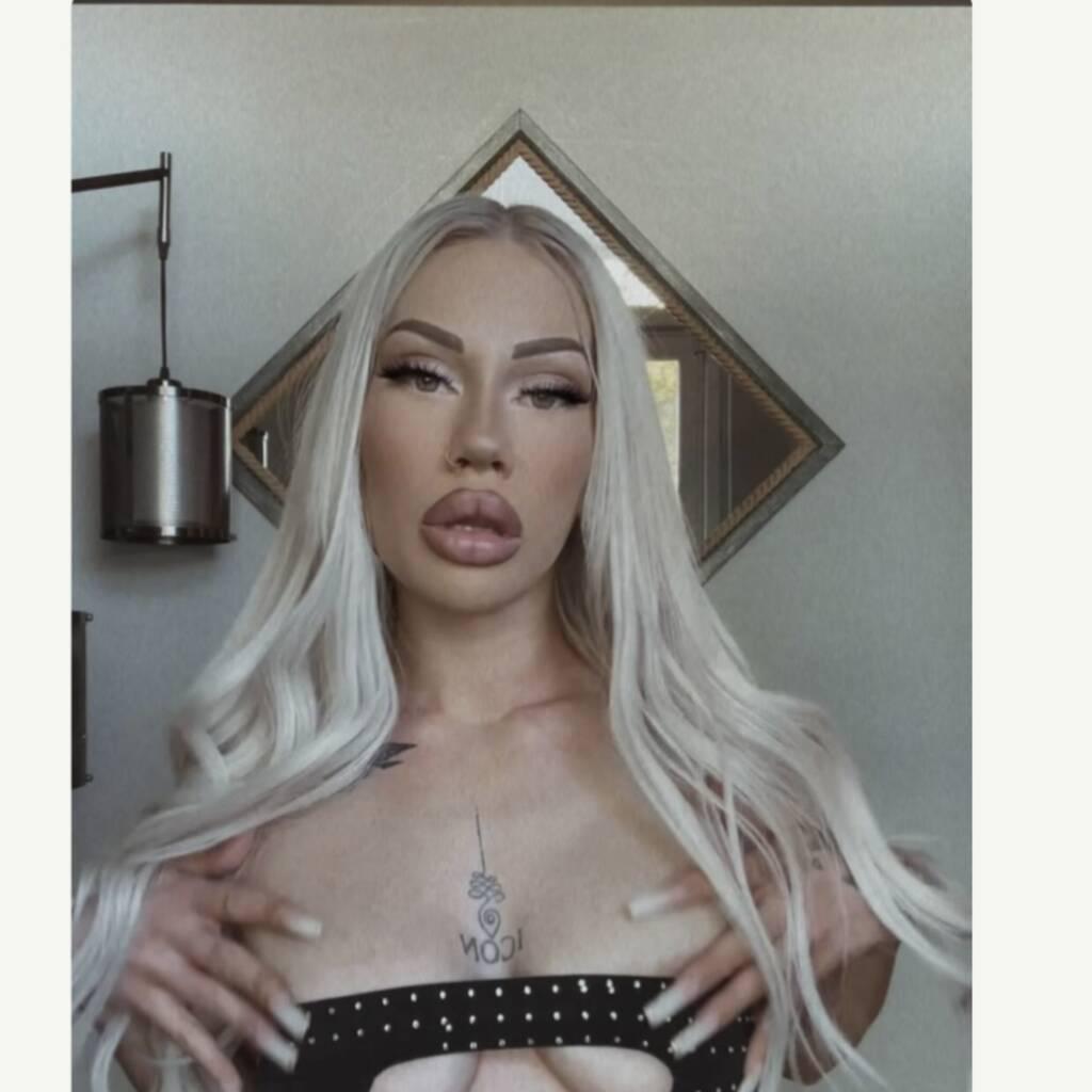 
                        Paris Paige
                     is Female Escorts. | Lethbridge | Alberta | Canada | canadapleasure.com 