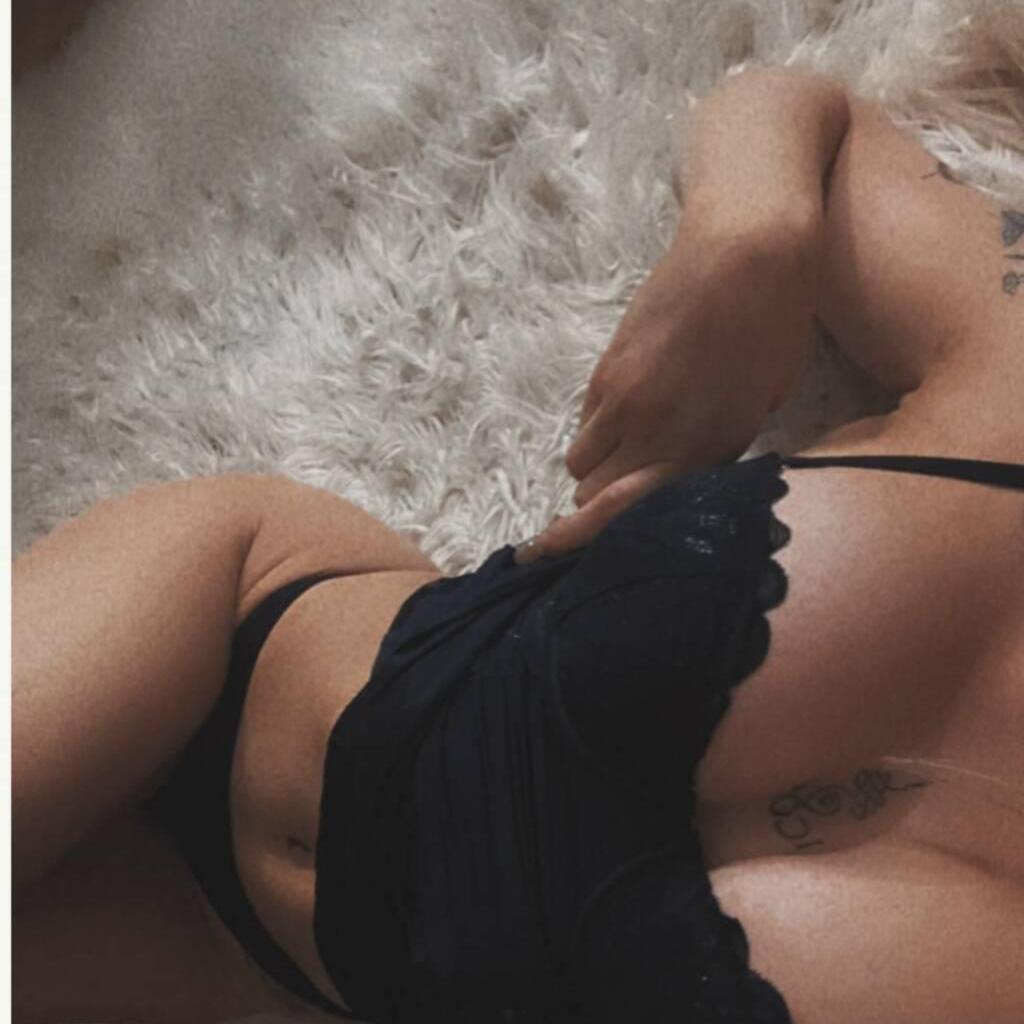 
                        Paris Paige
                     is Female Escorts. | Lethbridge | Alberta | Canada | canadapleasure.com 