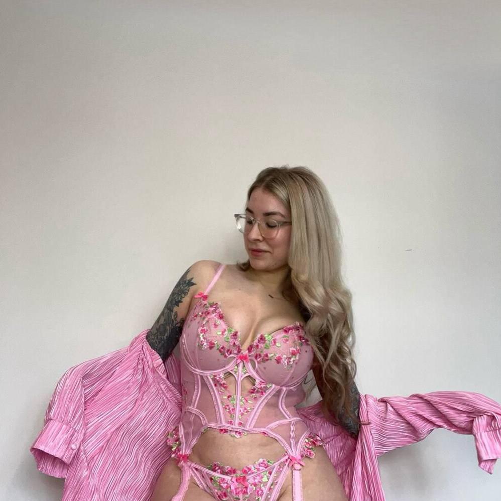 
                        Rebecca
                     is Female Escorts. | Brandon | Manitoba | Canada | canadapleasure.com 