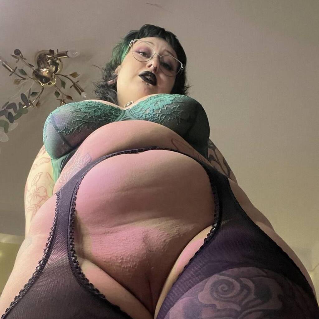 
                        Amber
                     is Female Escorts. | St. Albert | Alberta | Canada | canadapleasure.com 