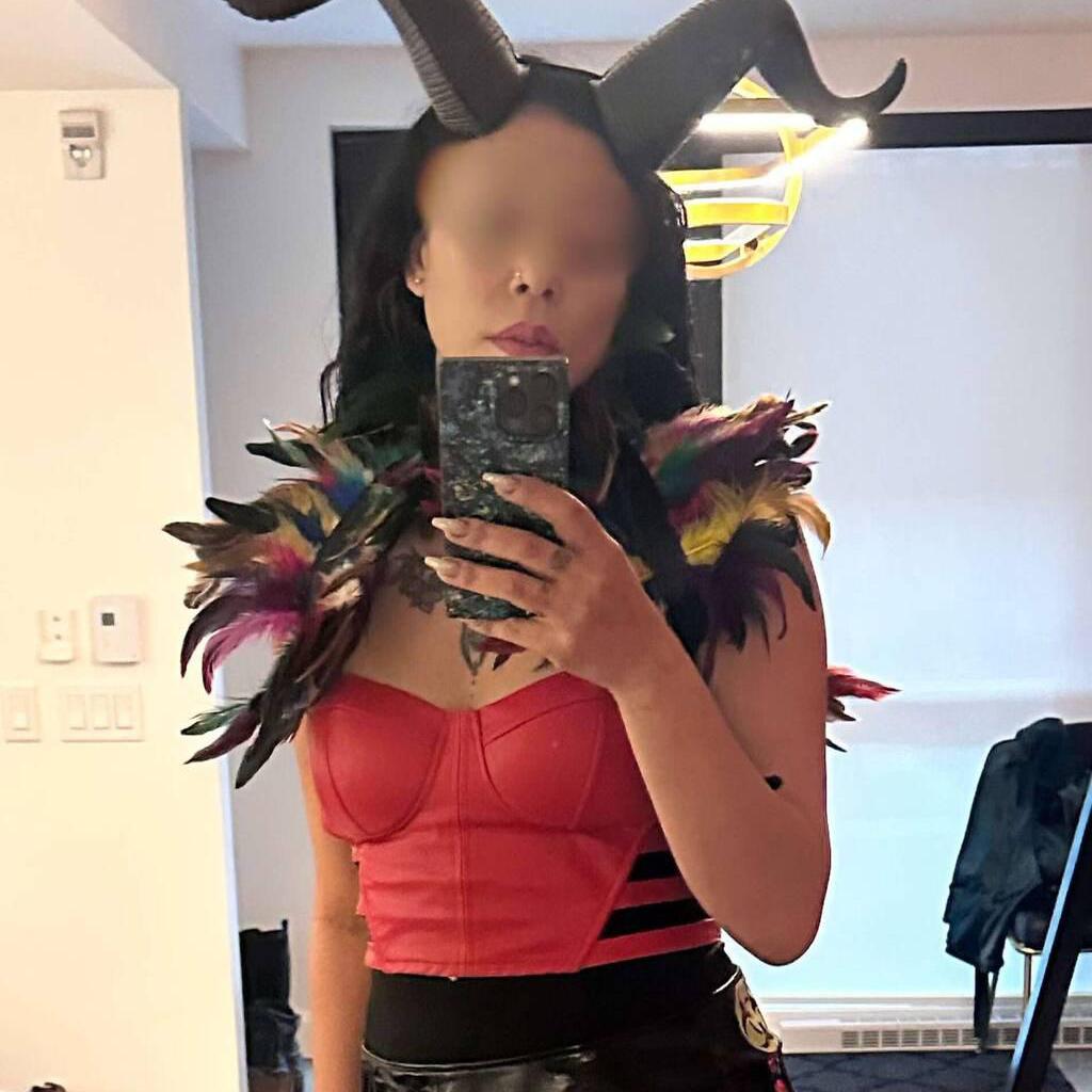 
                        DOM COUPLE : ZARA & MAX
                     is Female Escorts. | Montreal | Quebec | Canada | canadapleasure.com 