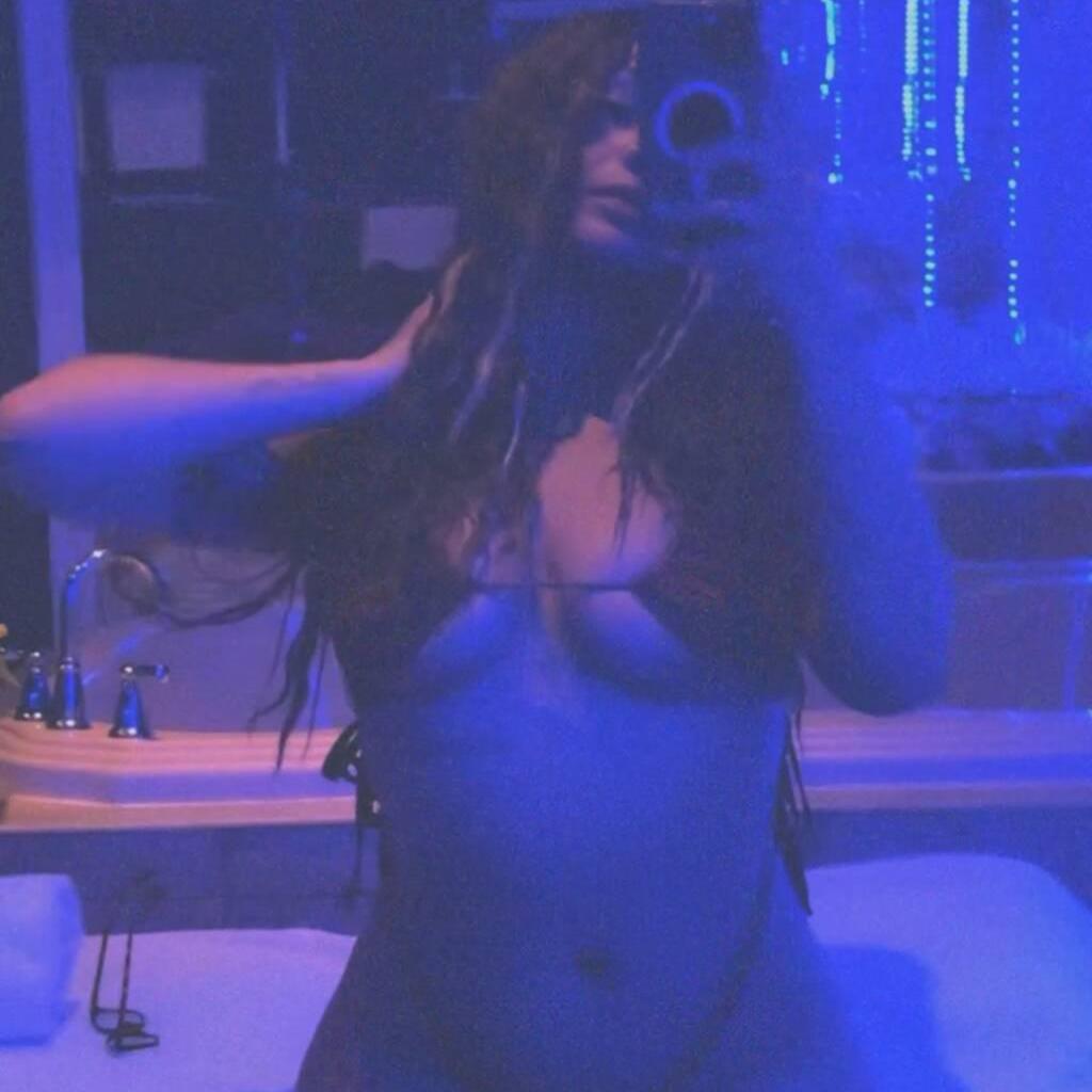 
                        naya
                     is Female Escorts. | Chatham | Ontario | Canada | canadapleasure.com 