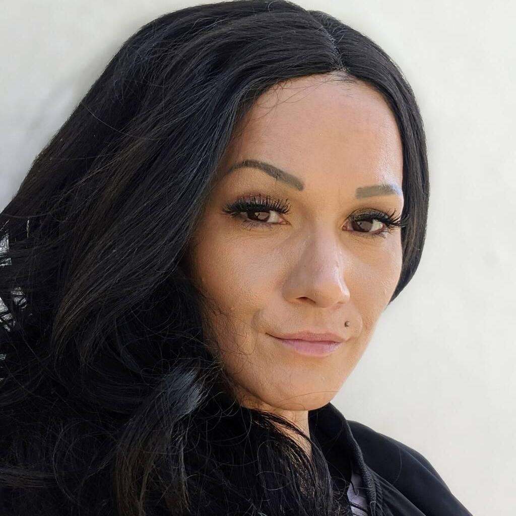 
                        Holly
                     is Female Escorts. | Edmonton | Alberta | Canada | canadapleasure.com 