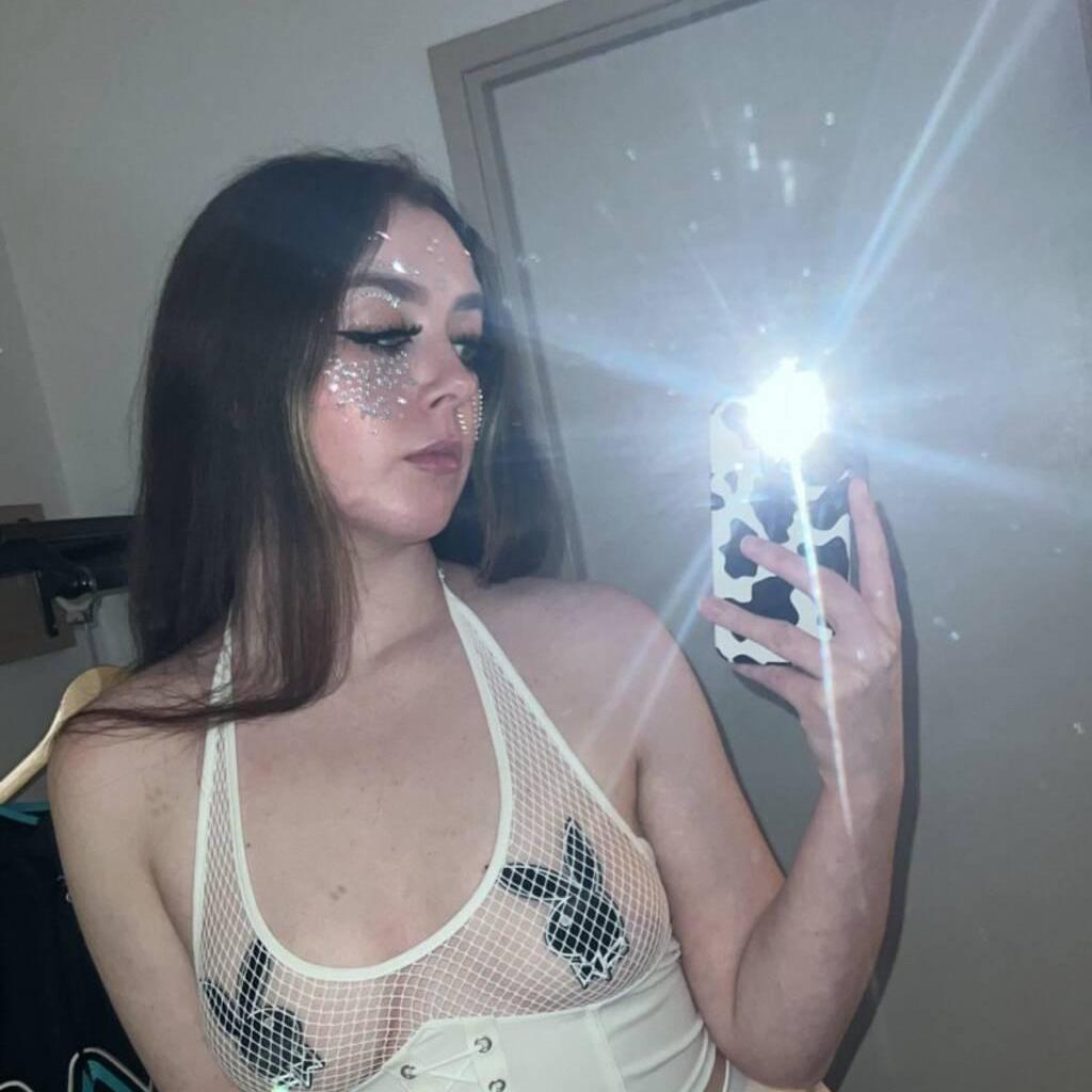 
                        Aly
                     is Female Escorts. | Saguenay | Quebec | Canada | canadapleasure.com 