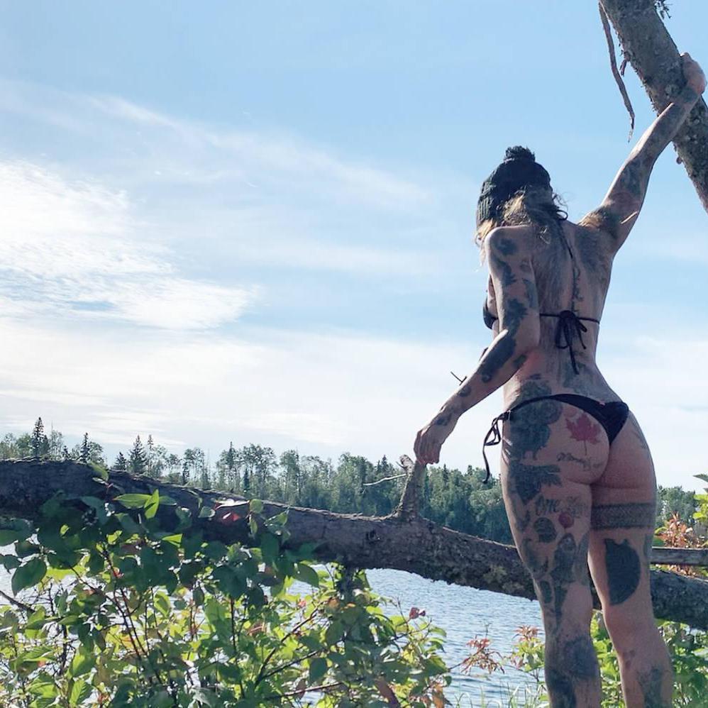 
                        Kandy
                     is Female Escorts. | Comox Balley | British Columbia | Canada | canadapleasure.com 