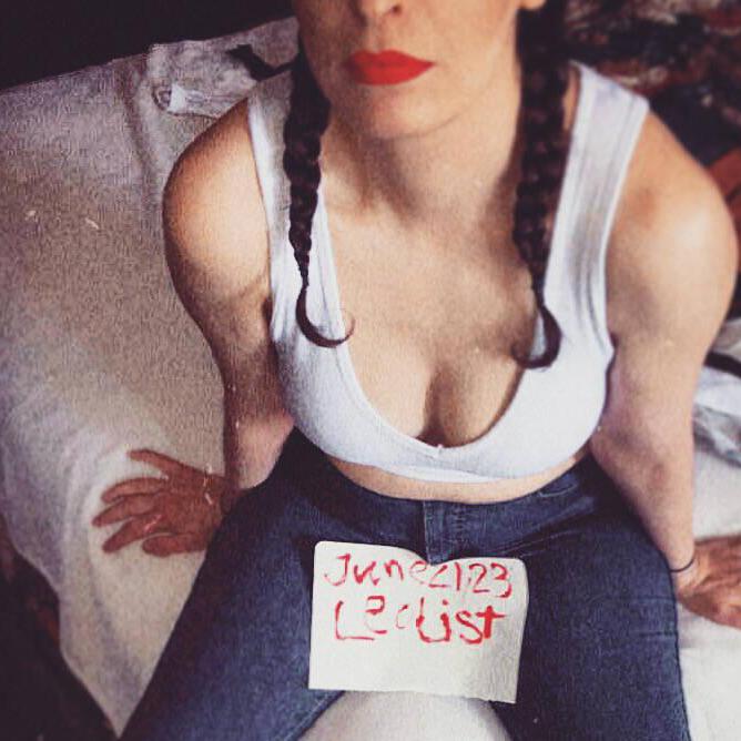 
                        Nazanin
                     is Female Escorts. | Toronto | Ontario | Canada | canadapleasure.com 