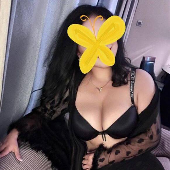 
                        Sonia,Monika,Mila
                     is Female Escorts. | Montreal | Quebec | Canada | canadapleasure.com 