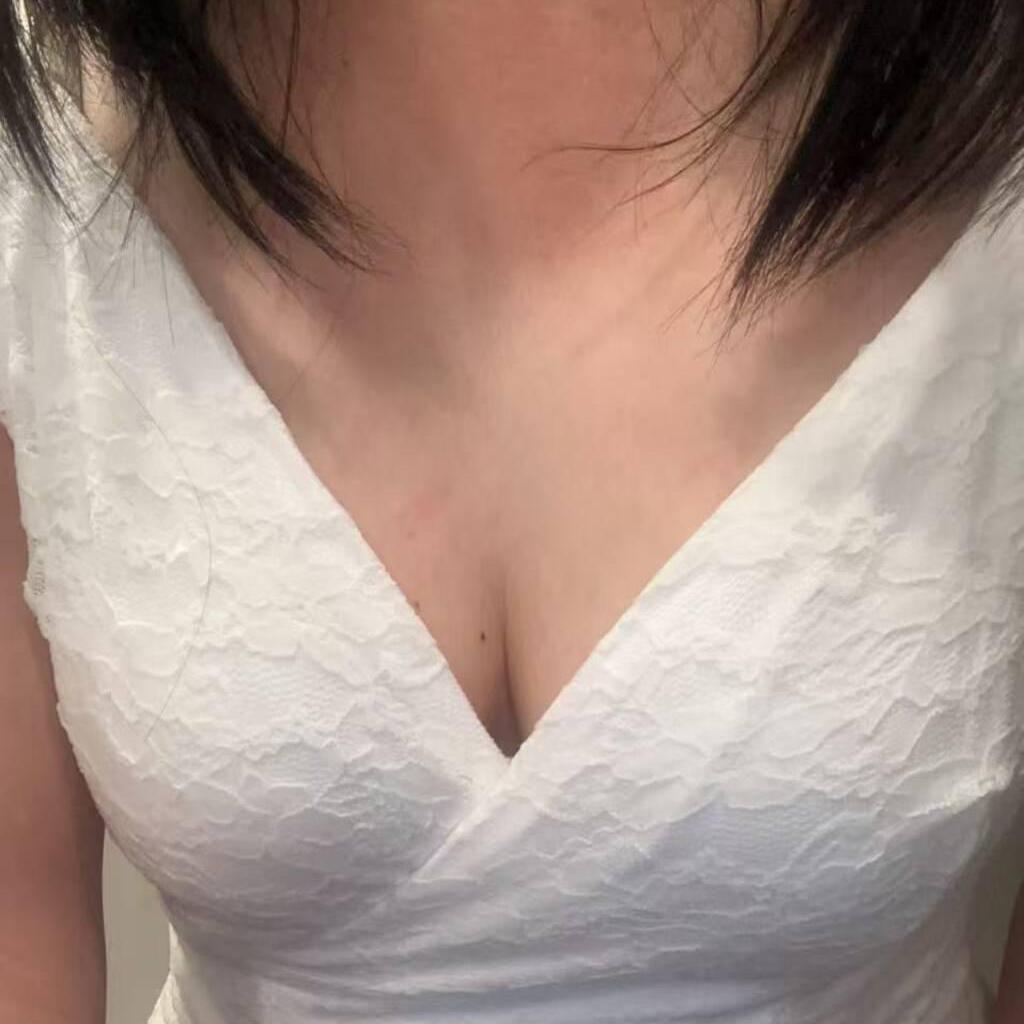 
                        Sara
                     is Female Escorts. | Quebec City | Quebec | Canada | canadapleasure.com 