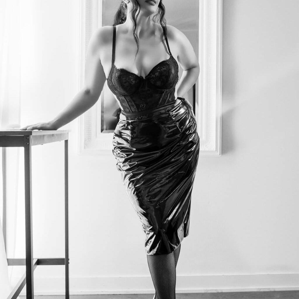 
                        Angela
                     is Female Escorts. | Toronto | Ontario | Canada | canadapleasure.com 