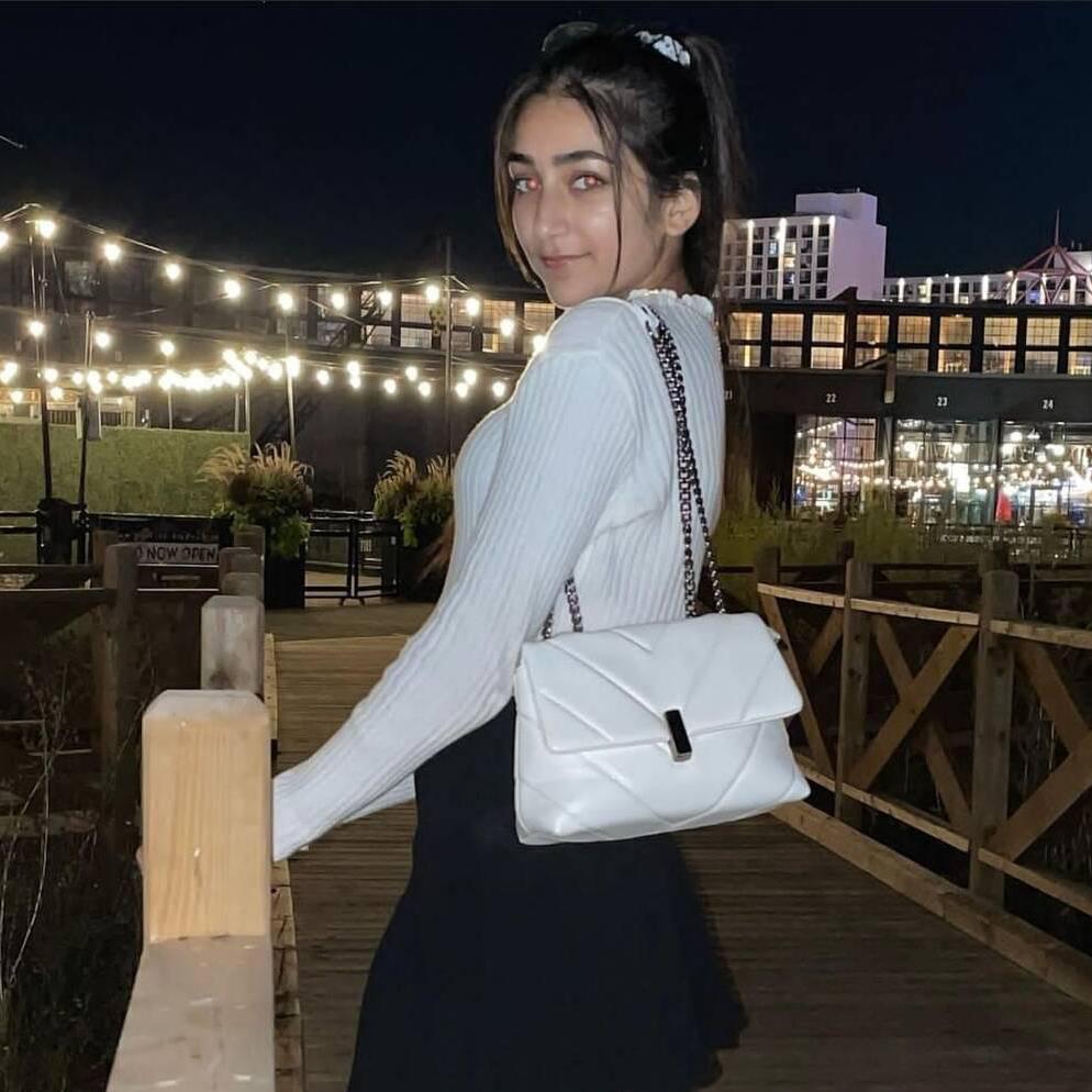 
                        Parul
                     is Female Escorts. | Kitchener | Ontario | Canada | canadapleasure.com 