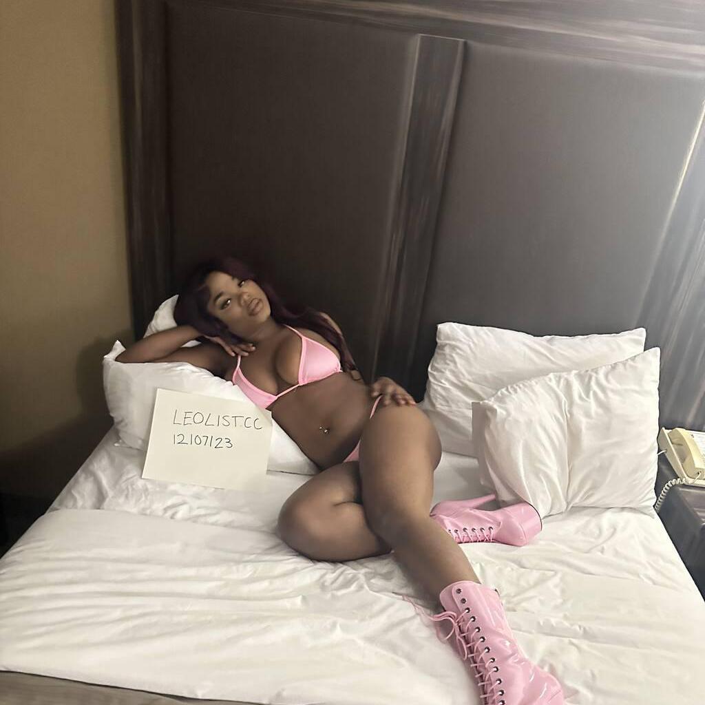 
                        Ariel
                     is Female Escorts. | Hamilton | Ontario | Canada | canadapleasure.com 