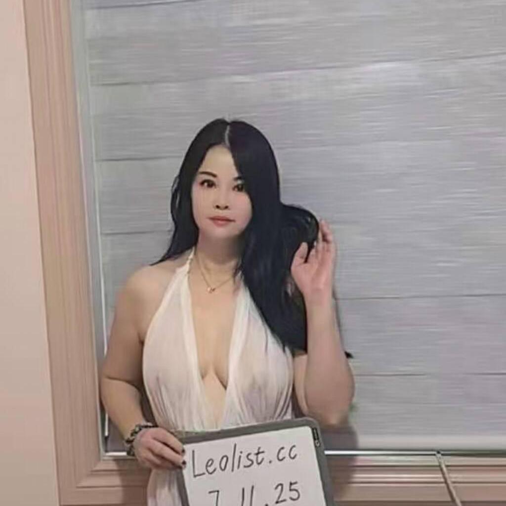 
                        Amy
                     is Female Escorts. | Calgary | Alberta | Canada | canadapleasure.com 