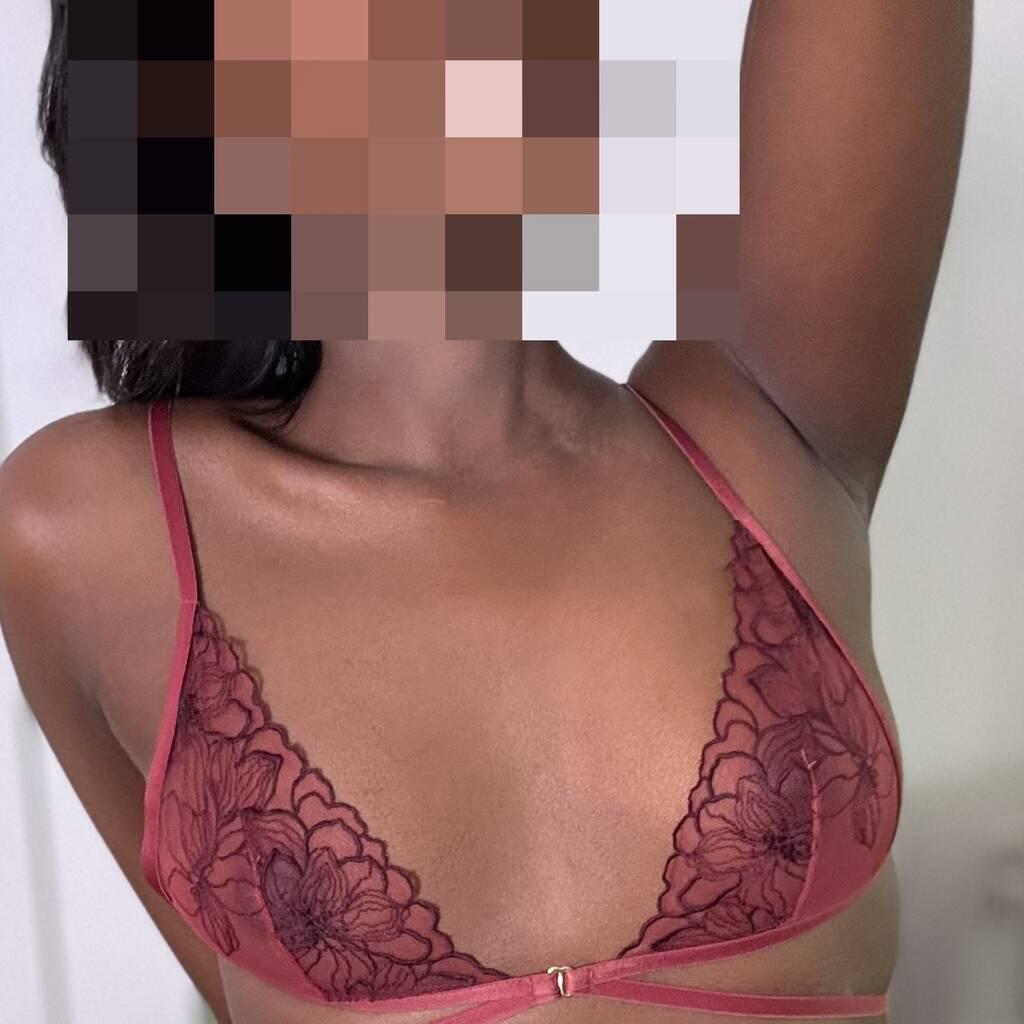 
                        Halayna
                     is Female Escorts. | Edmonton | Alberta | Canada | canadapleasure.com 