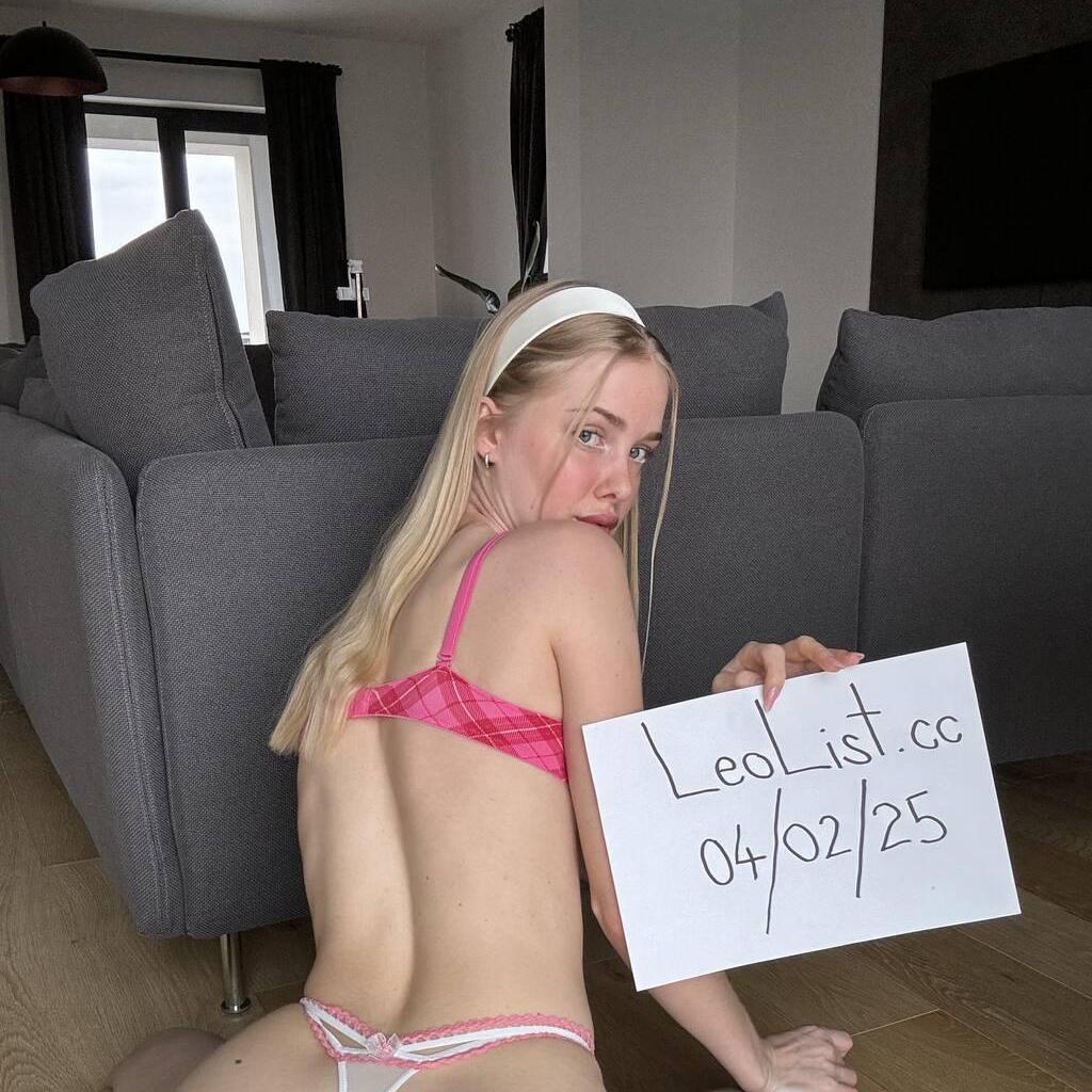 
                        Kim
                     is Female Escorts. | Kitchener | Ontario | Canada | canadapleasure.com 