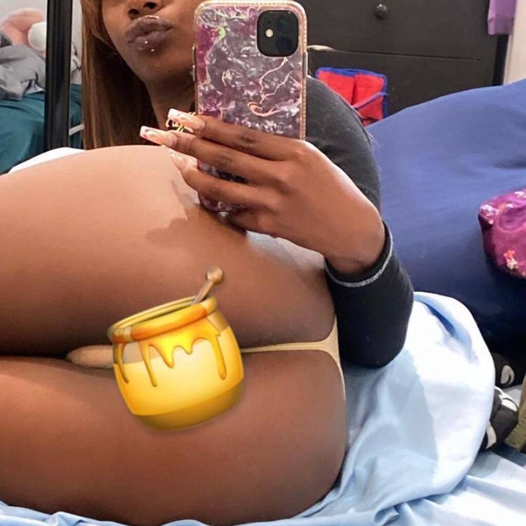 
                        Mimi
                     is Female Escorts. | Abbotsford | British Columbia | Canada | canadapleasure.com 