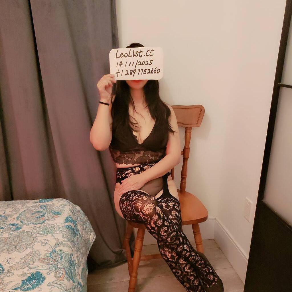 
                        Kelly
                     is Female Escorts. | Hamilton | Ontario | Canada | canadapleasure.com 