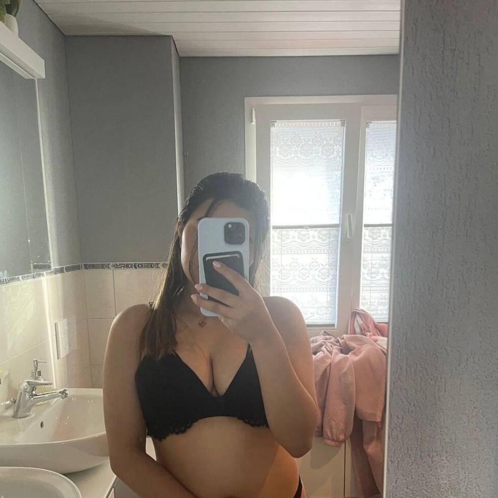 
                        Neha
                     is Female Escorts. | Hamilton | Ontario | Canada | canadapleasure.com 