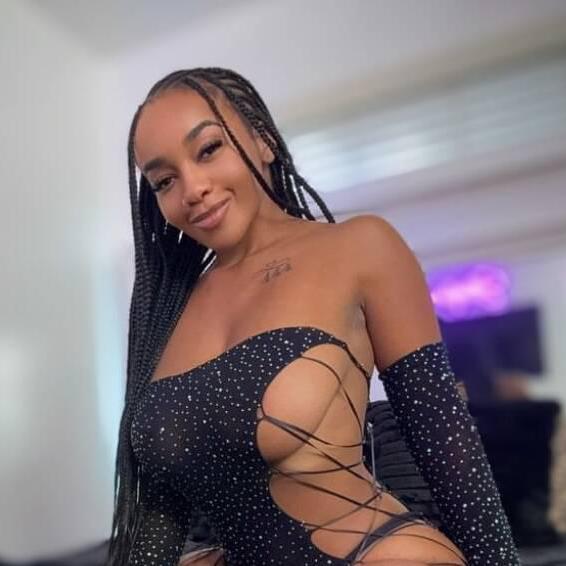 
                        Celina
                     is Female Escorts. | Ft Mcmurray | Alberta | Canada | canadapleasure.com 