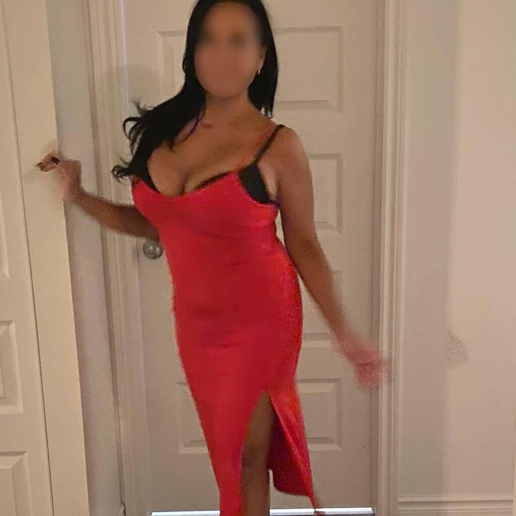 
                        Charlie
                     is Female Escorts. | Quebec City | Quebec | Canada | canadapleasure.com 