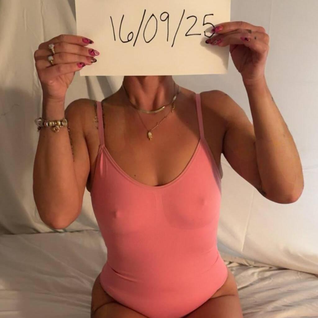 
                        Cherry
                     is Female Escorts. | Kitchener | Ontario | Canada | canadapleasure.com 