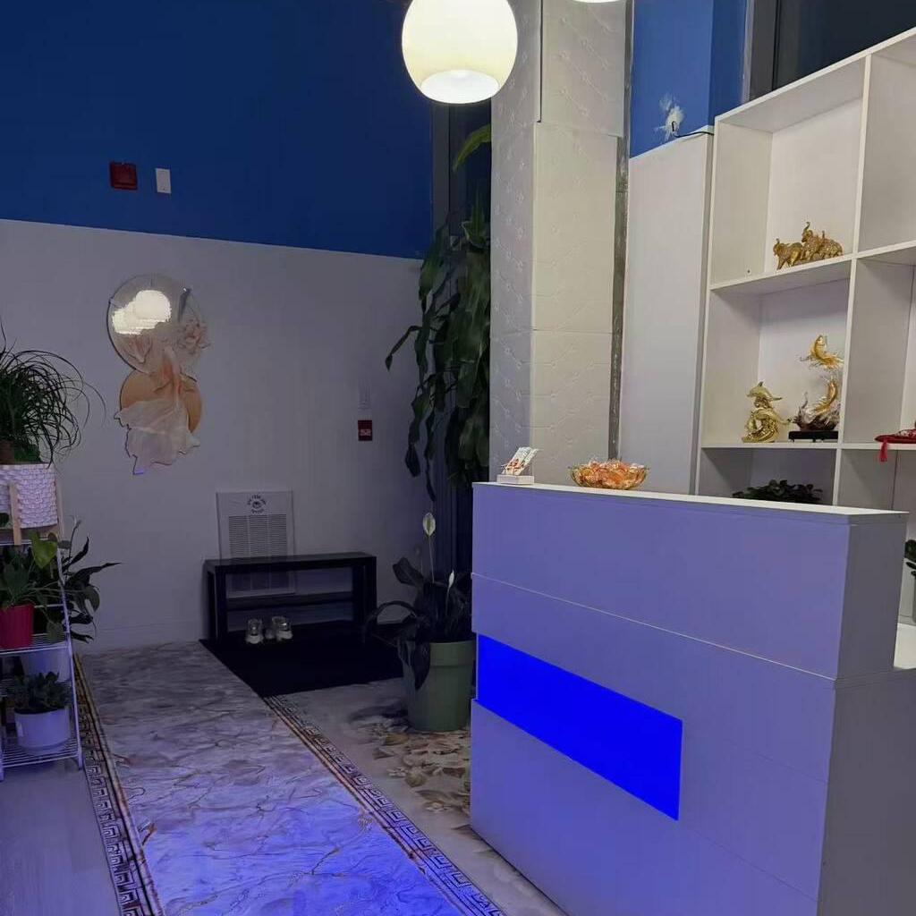 
                        Kiki
                     is Female Escorts. | Quebec City | Quebec | Canada | canadapleasure.com 