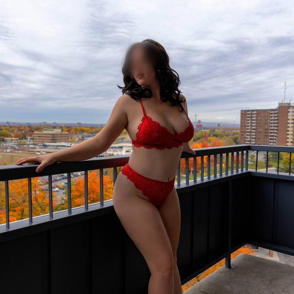 
                        Foxy Roxy
                     is Female Escorts. | Niagara | Ontario | Canada | canadapleasure.com 