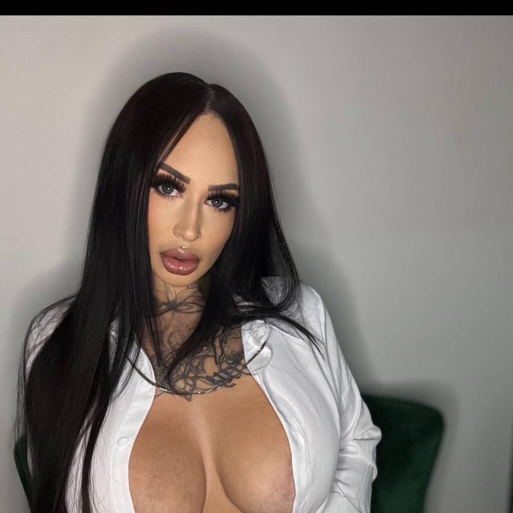 
                        Ashley
                     is Female Escorts. | Saguenay | Quebec | Canada | canadapleasure.com 