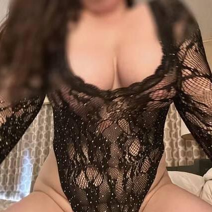 
                        Mona
                     is Female Escorts. | Barrie | Ontario | Canada | canadapleasure.com 