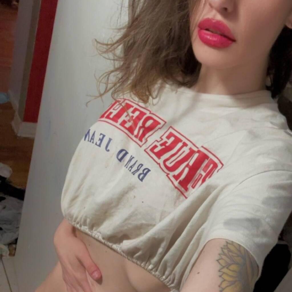 
                        Brielle
                     is Female Escorts. | Fredericton | New Brunswick | Canada | canadapleasure.com 